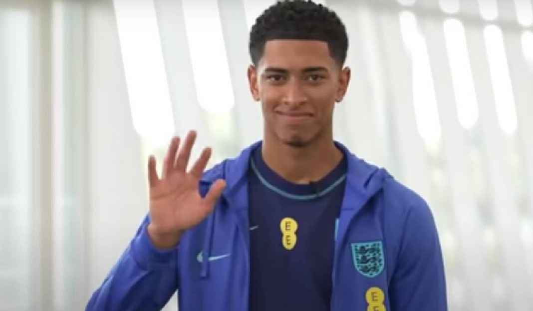 Jude Bellingham Isyaratkan Bakal Berduet dengan Declan Rice di Piala Dunia Jude Bellingham Mulai Bicara Duet Lini Tengah di Piala Dunia