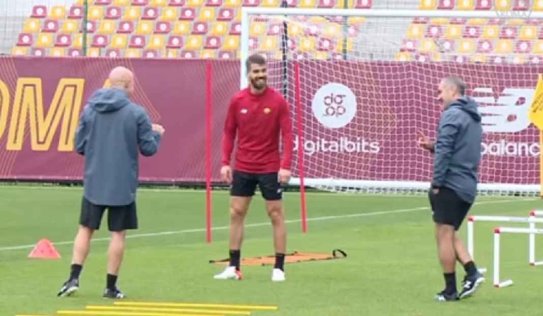 Leonardo Spinazola Bakal Tampil Starter Lawan Inter Milan AS Roma vs Inter Milan, Leonardo Spinazzola Beri Kabar Baik!