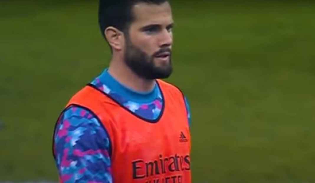 Nacho Fernandez Pertimbangkan Cabut dari Real Madrid Nacho Fernandez Sedang Dibuat Galau di Real Madrid