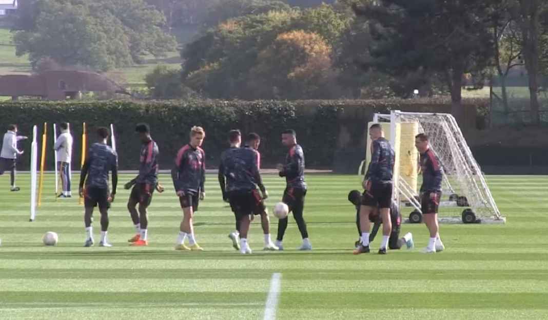 Pelatih PSV Eindhoven Ungkap Tantangan yang Dihadapi Arsenal untuk Raih Trofi