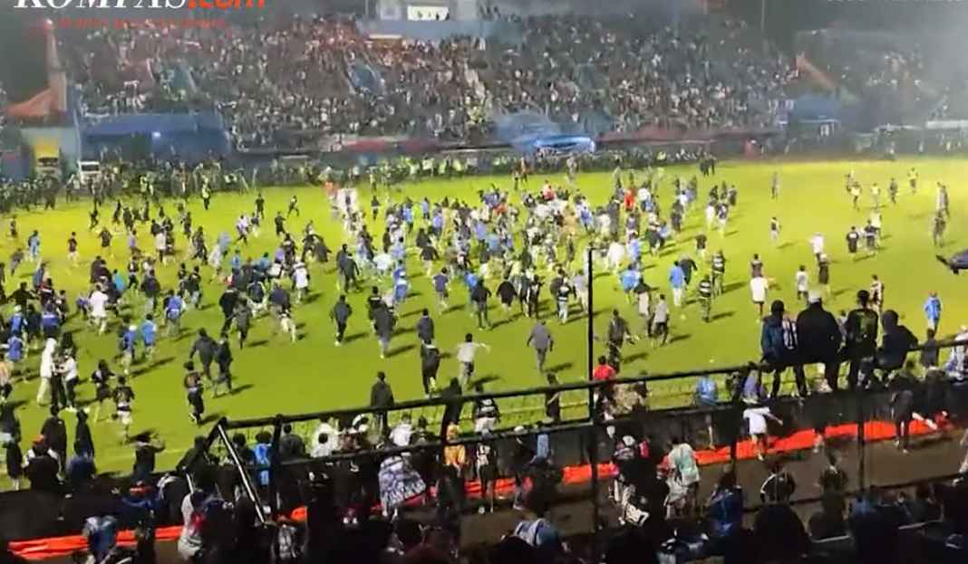 Tragedi Malang tarik perhatian Man Utd Manchester United Kirim Ucapan Bela Sungkawa Atas Tragedi Kanjuruhan Malang