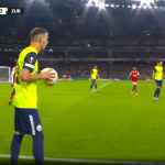 Arsenal Lolos Langsung 16 Besar, PSV Tempuh Jalur yang Lebih Sulit
