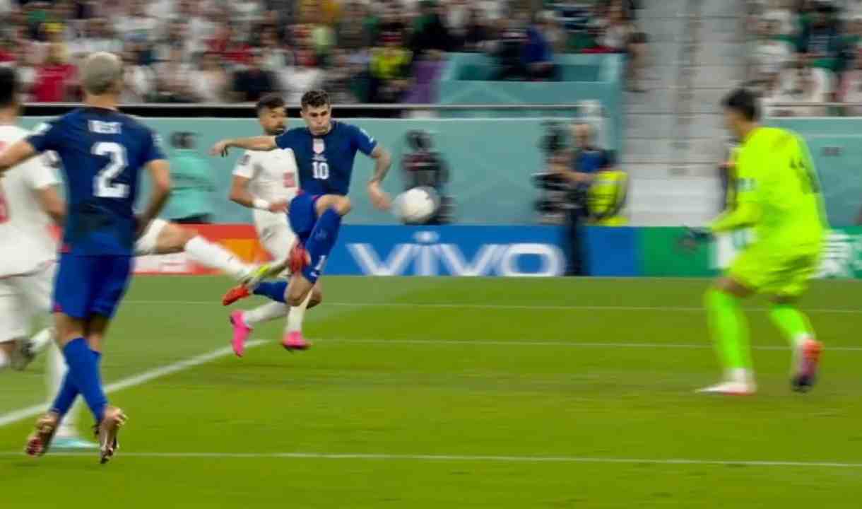Christian Pulisic menjadi salah satu pemain kunci Timnas Amerika Serikat di Piala Dunia 2022, terutama setelah sukses mengantarkan timnya lolos ke babak 16 besar melalui golnya ke gawang Iran