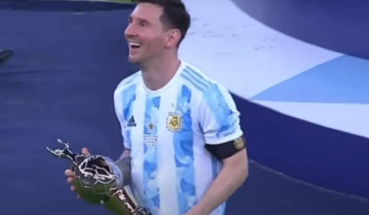 Wah, Pelatih Timnas Argentina Bujuk Lionel Messi Jangan Pensiun Dulu ...