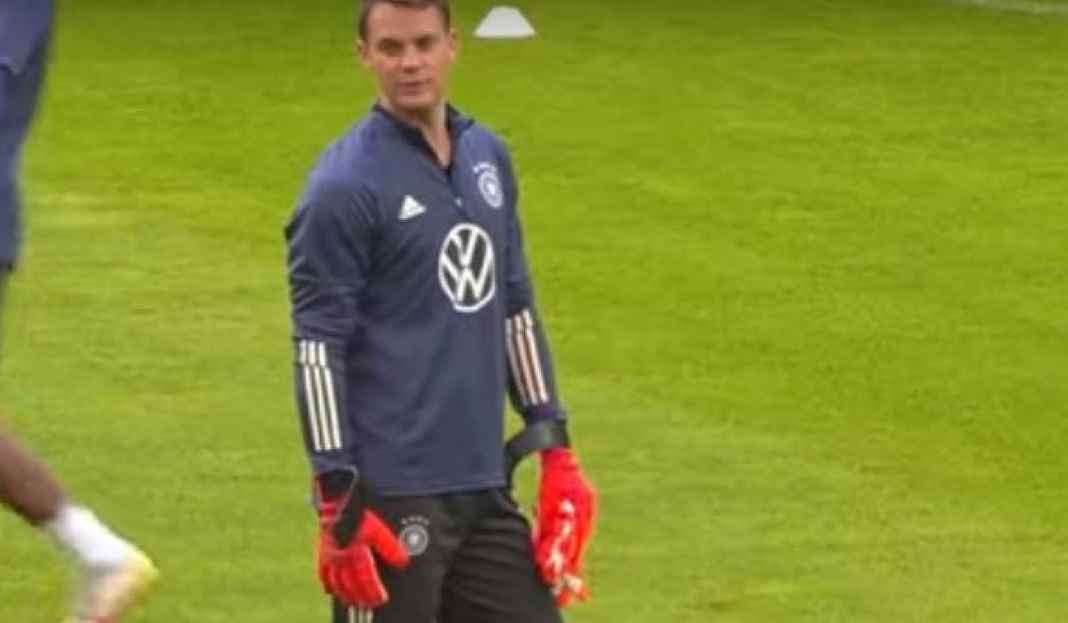 Manuel Neuer Masih Ingin Main di Piala Dunia Manuel Neuer Tegaskan Piala Dunia 2022 Bukan yang Terakhir