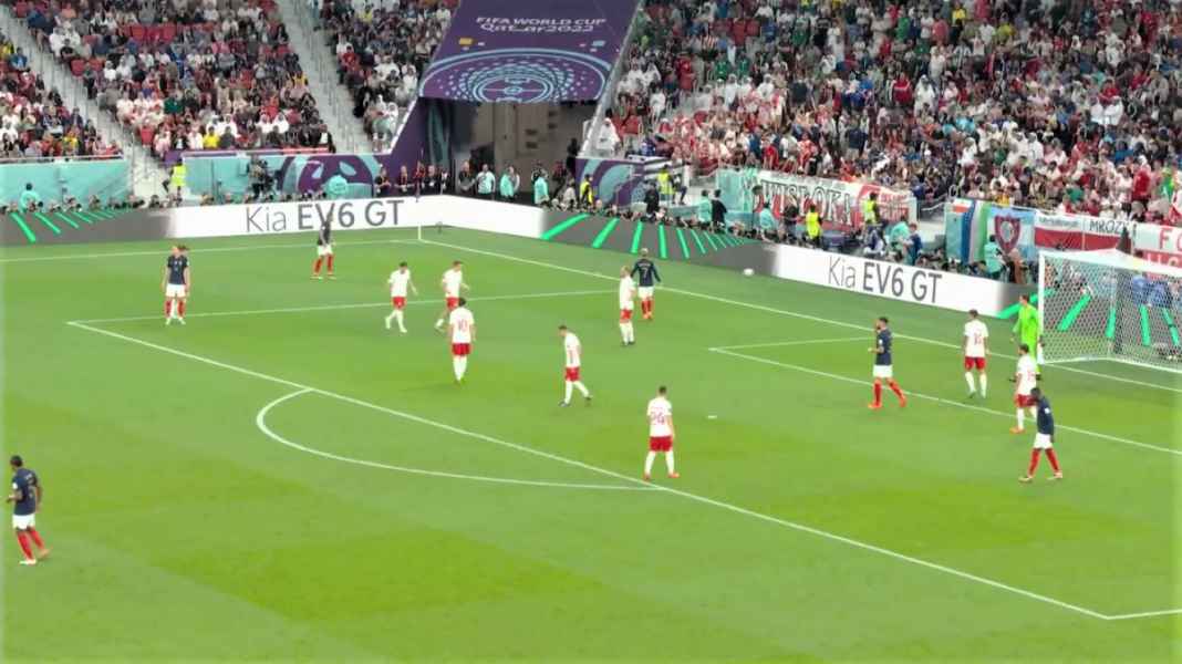 2022-12-04 (11) Maaf, Perancis vs Polandia Tidak Ada Gol Meskipun 4 Sepak Pojok Untuk Les Bleus