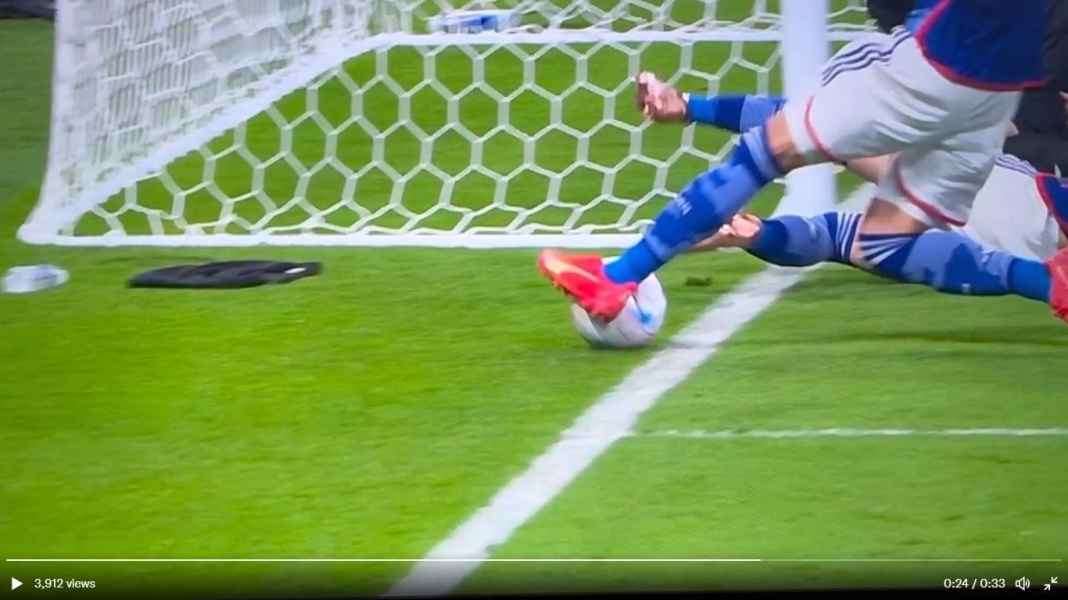 Lihat Bola Out Jepang Disahkan Wasit Sebagai Gol, Jerman Seharusnya Lolos ke 16 Besar!