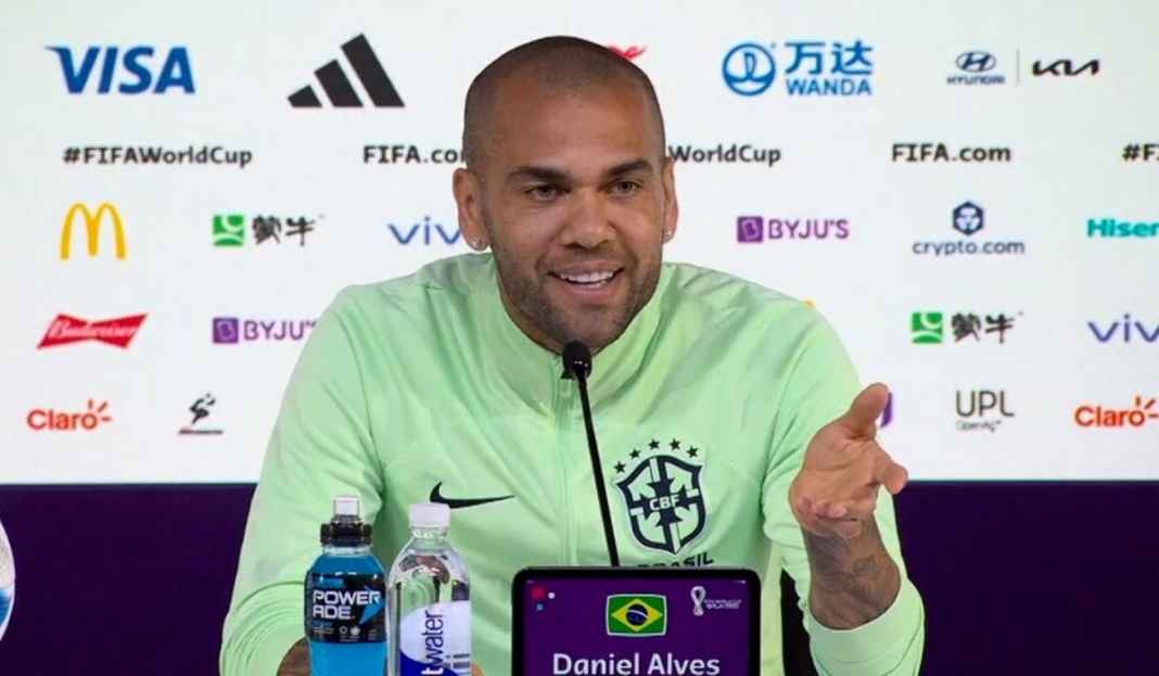 Dani Alves, Brasil Dani Alves, Brasil