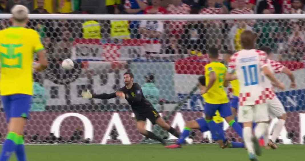 Gol balasan Kroasia oleh Petkovic merubah kedudukan menjadi 1-1 jelang akhir extra time Gol balasan Kroasia oleh Petkovic merubah kedudukan menjadi 1-1 jelang akhir extra time