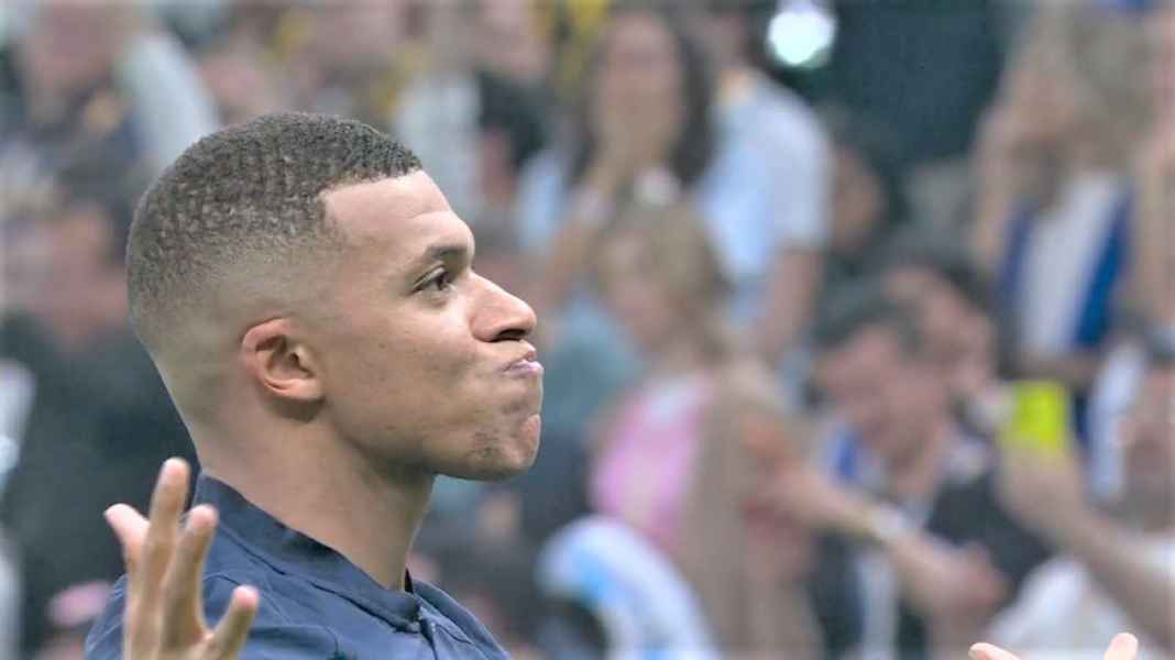Kylian Mbappe, timnas Perancis Gila 2 Gol Dalam 96 Detik! Kylian Mbappe Figur Pembalasan Perancis Terhadap Argentina