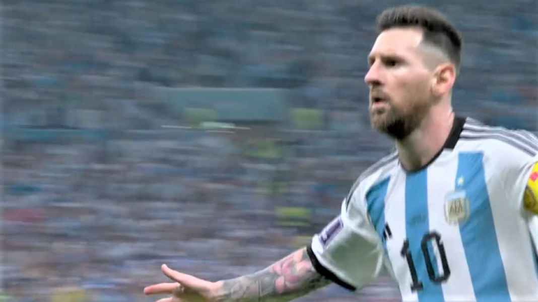 Lionel Messi, Argentina Argentina Unggul Satu Gol! Dominik Livakovic Gagal Tahan Penalti Lionel Messi