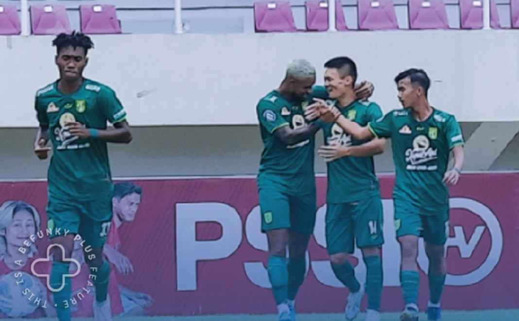 Persebaya Surabaya, Dewa United