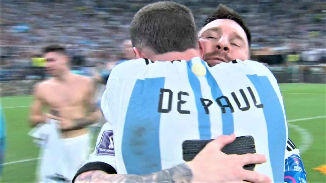 Rodrigo de Paul, Lionel Messi, Argentina Jelang Pensiun, Lionel Messi Dapatkan Trofi Piala Dunia yang Hilang Dari Lemari Piala