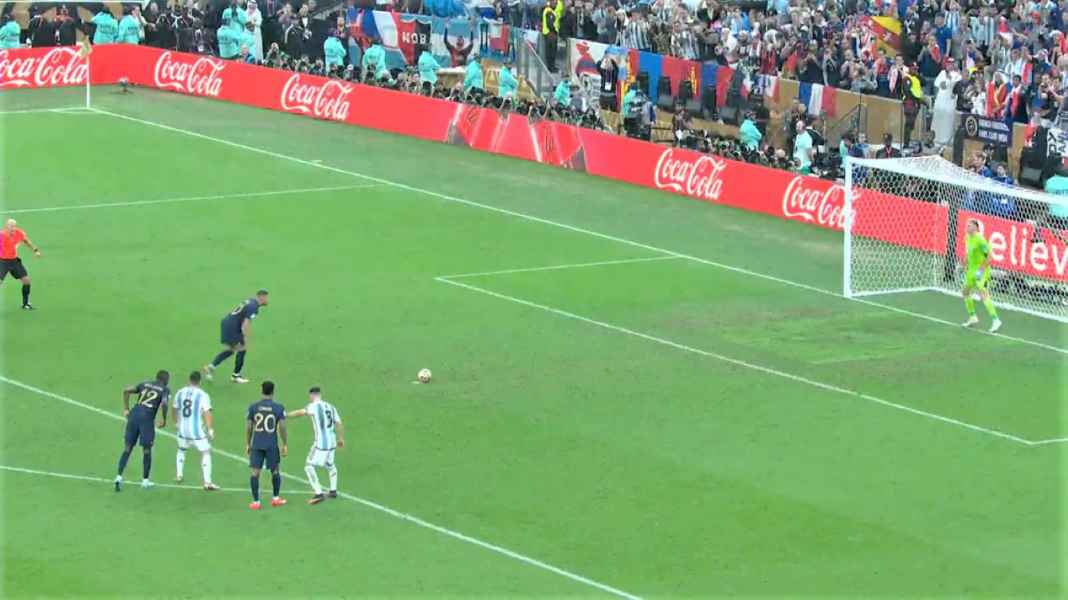 Tendangan penalti Kylian Mbappe Déjà Vu Argentina Unggul 2 Gol Lalu Disusul Perancis, Ingat Laga Lawan Belanda