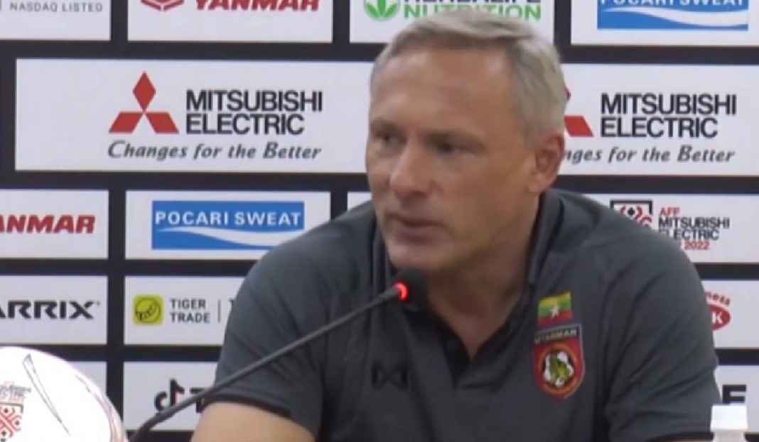 Timnas Myanmar, Antoine Hey