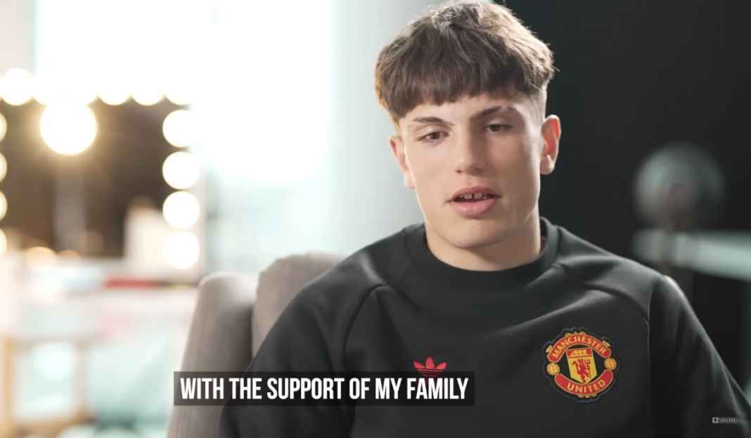 Manchester United Bakal Beri Kontrak Tak Biasa Demi Jaga Alejandro Garnacho