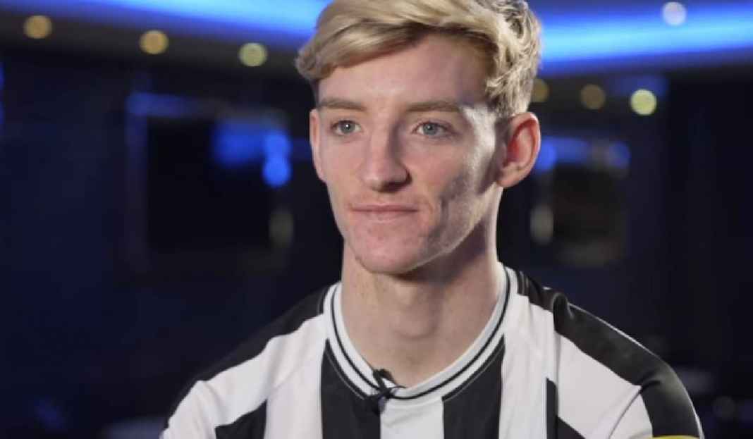 Anthony Gordon Interview Setelah Resmi Gabung Newcastle United Gabung Newcastle United, Anthony Gordon Belum Bisa Lupakan Everton