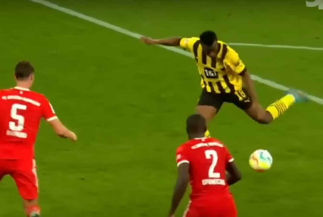Borussia Dortmund siap-siap kehilangan Youssoufa Moukoko Borussia Dortmund siap-siap kehilangan Youssoufa Moukoko