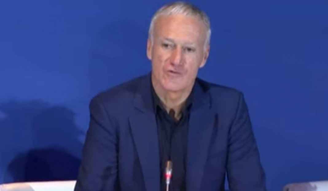 Didier Deschamps Bicara di Konferensi Pers Setelah Teken Kontrak di Timnas Perancis Didier Deschamps Pilih Setia Latih Timnas Perancis Sampai 2026
