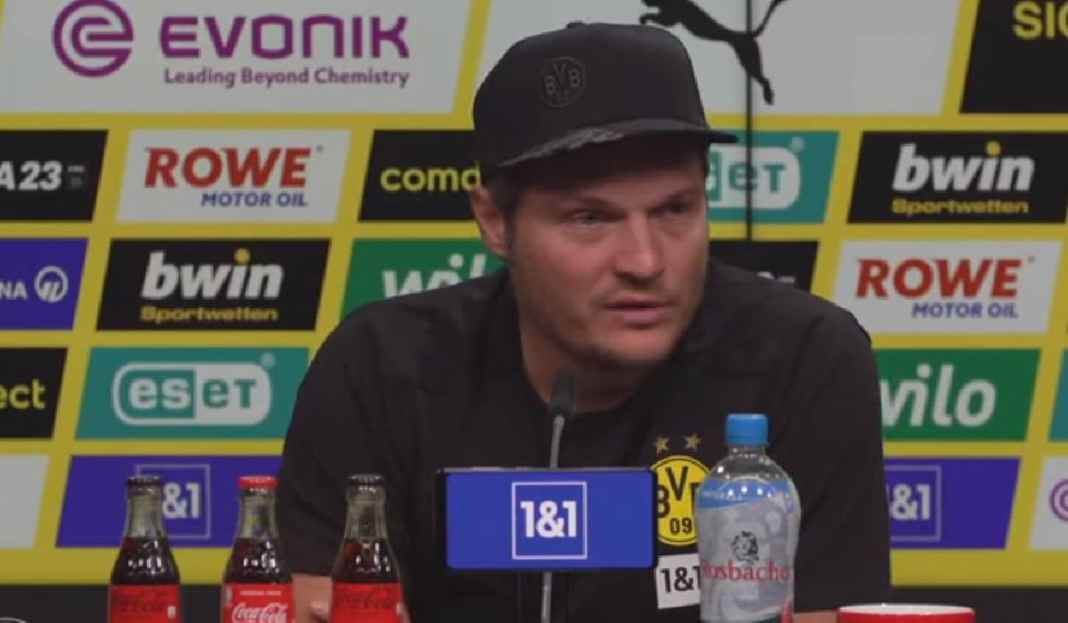 Edin Terzic Sedang Konferensi Pers Borussia Dortmund Punya Kendala untuk Ngegas di Liga Jerman