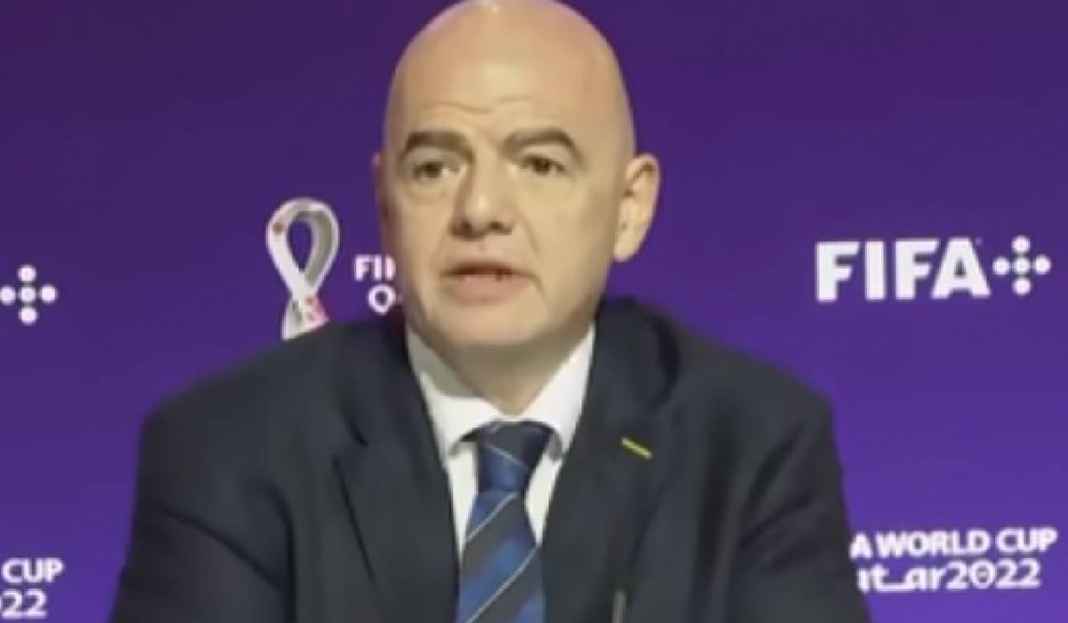 Gianni Infantino Sedang Konferensi Pers Bukan Masuk Agenda, Kok Presiden FIFA Datang di Final Piala AFF 2022 Thailand vs Vietnam?