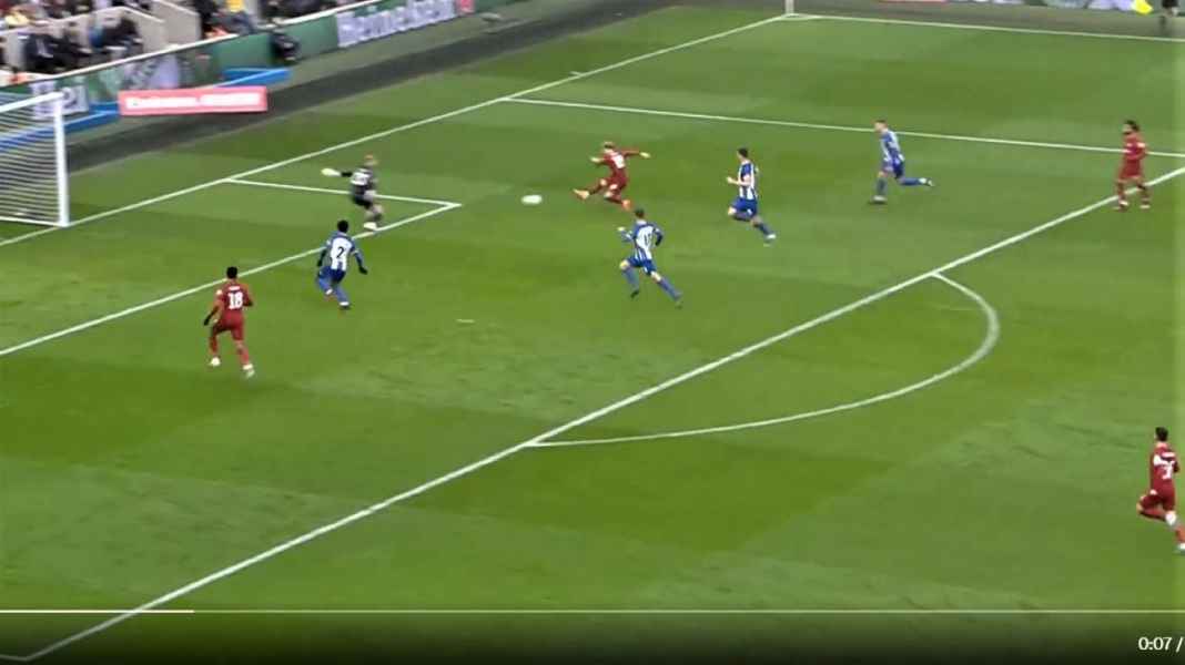 Gol Harvey Elliott ke gawang Brighton, Piala FA Liverpool Sang Juara Bertahan Piala FA Tersingkir!