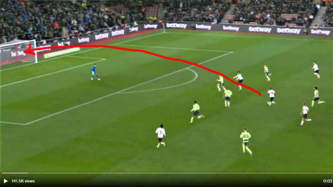 Gol Moussa Djenepo ke gawang Manchester City Gol Moussa Djenepo ke gawang Manchester City