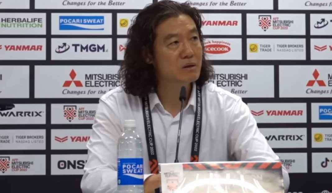 Kim Pan-gon Konferensi Pers Usai Malaysia Menang Lawan Thailand Jelang Hadapi Timnas Thailand di Leg Kedua, Kim Pan-gon: Malaysia Belum Aman