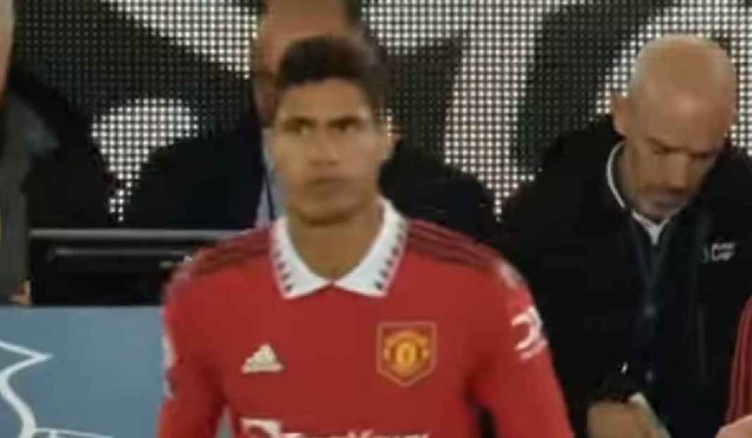 Raphael Varane Sedang Bersiap Main dari Bangku Cadangan Peluang Manchester United Juarai Liga Inggris, Raphael Varane: Segalanya Mungkin