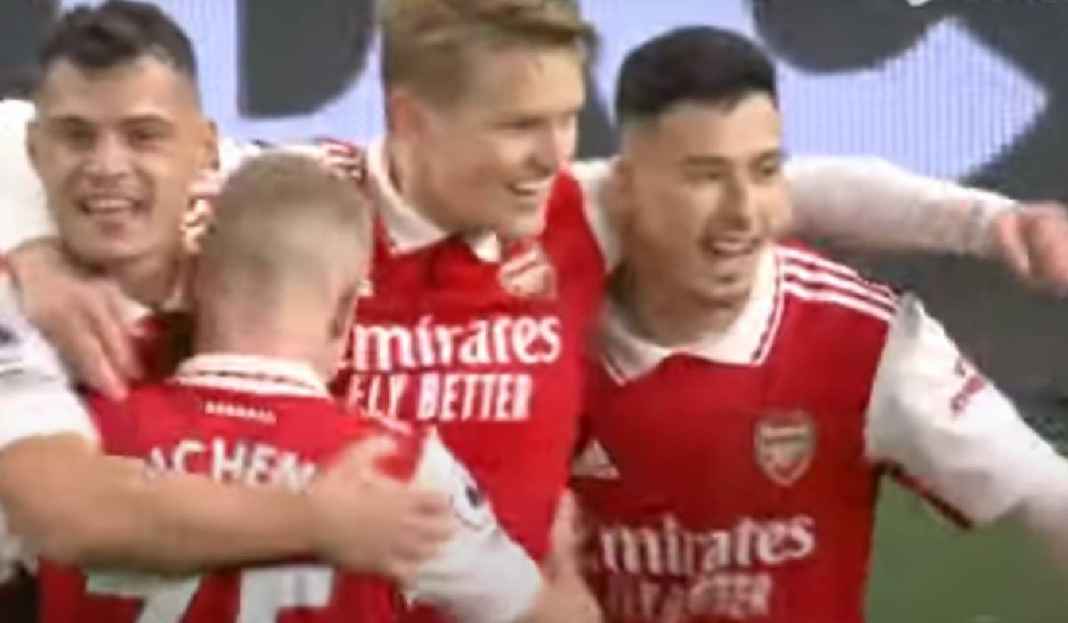 Selebrasi Pemain Arsenal Lawan Tottenham Hotspur Wow, Penentuan Arsenal Juara Liga Inggris Ditentukan Laga Pekan Depan