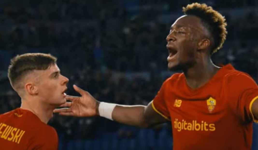 Tammy Abraham Selebrasi Gol Tammy Abraham Sedang Bikin AS Roma Ketar-ketir