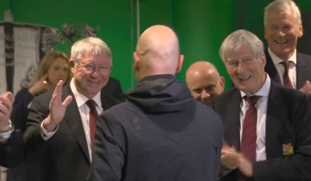 Fred Ingin Persembahkan Kemenangan Piala Liga Manchester United Untuk Alex Ferguson