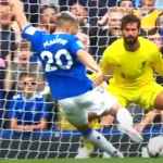 Permintaan Alisson Becker Jelang Hadapi Derby Merseyside