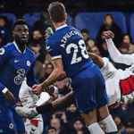 Cesar Azpilicueta Cedera Saat Chelsea Kalah dari Southampton