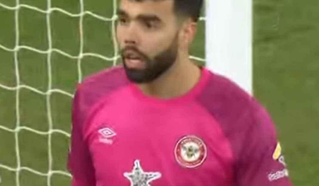 David Raya Sedang Memperkuat Brentford Tanda-tanda Brentford Kehilangan Kiper Terbaiknya!