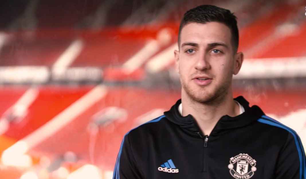 Diogo Dalot ungkap bagaimana Manchester United dilatih Erik ten Hag Diogo Dalot Ungkap Harmonisnya Skuad Manchester United Era Erik ten Hag