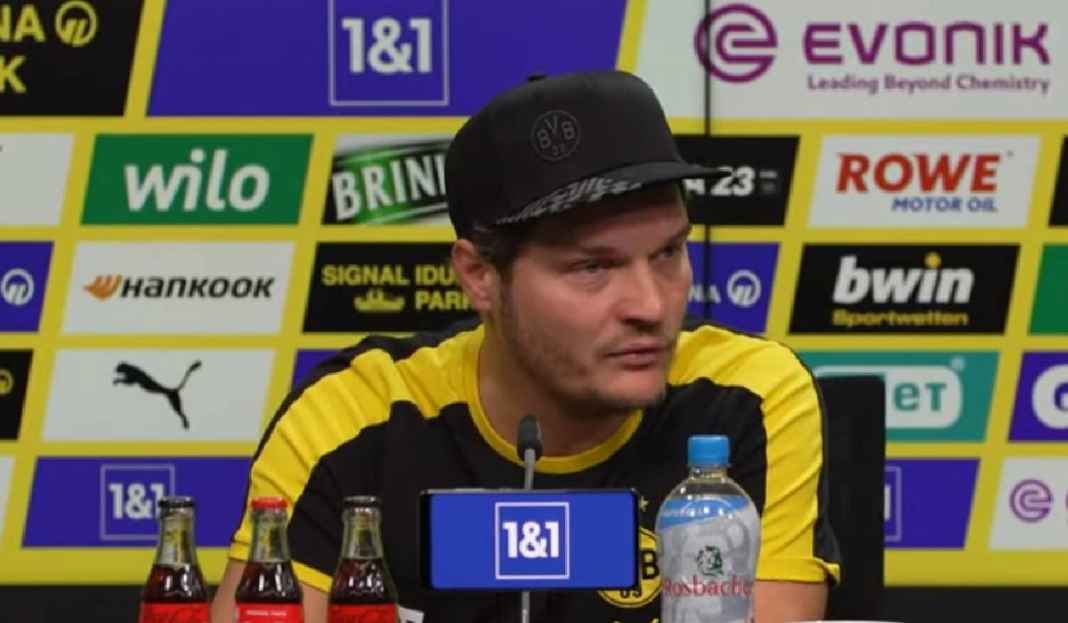 Edin Terzic Sedang Konferensi Pers Jelang Lawan Hoffenheim arim Adeyemi Cedera, Borussia Dortumund Nggak Ciut Hadapi Bundesliga
