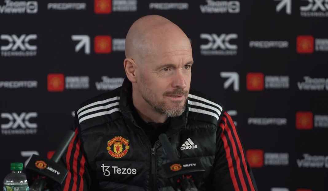Erik ten Hag di konferensi pers pra final Piala Liga Erik ten Hag Update Kebugaran Skuad Manchester United Jelang Final Piala Liga