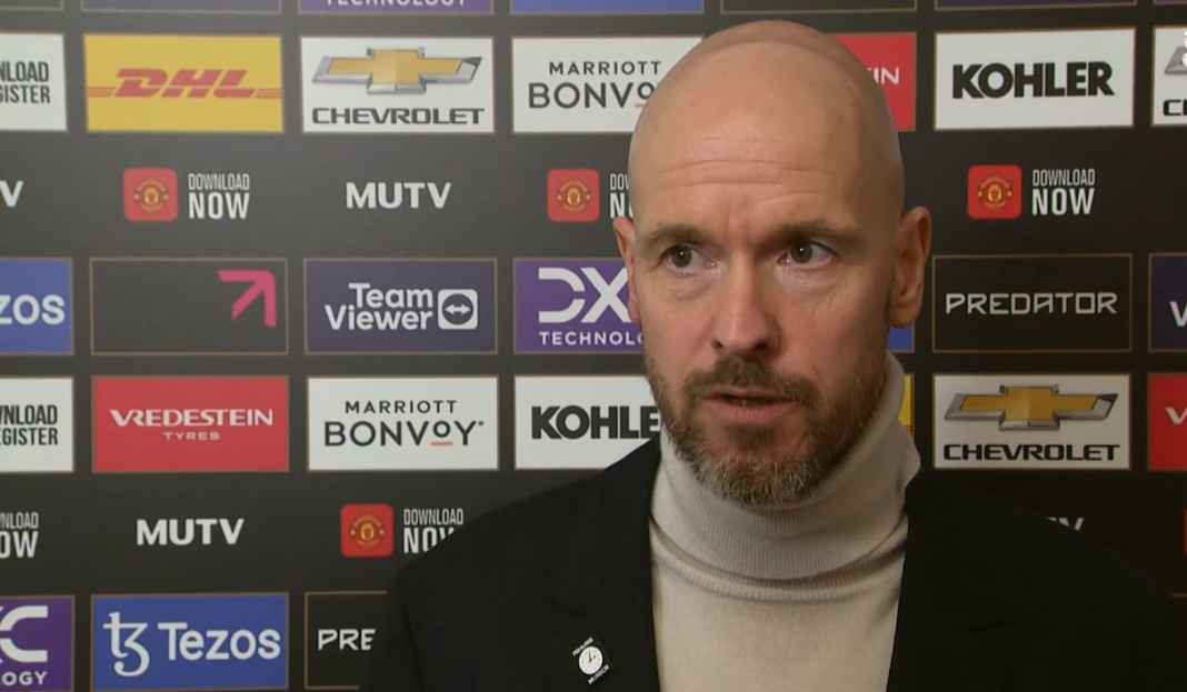 Erik ten Hag di wawancara pasca laga Manchester United Ten Hag Puas Dengan Kemenangan Manchester United, Sebut Kartu Merah Casemiro Tak Adil