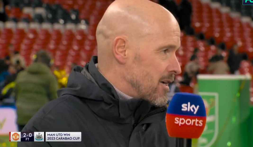 Erik ten Hag usai kemenangan Manchester United Erik ten Hag Bangga Dengan Para Pemain Manchester United Usai Juara Piala Liga