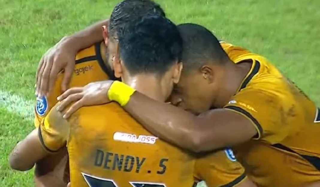 Hasil Bhayangkara FC vs Madura United Hasil Bhayangkara FC vs Madura United di Liga 1: Ada Blunder dan Gol Bunuh Diri, The Guardian Bekuk Laskar Sappe Kerrab