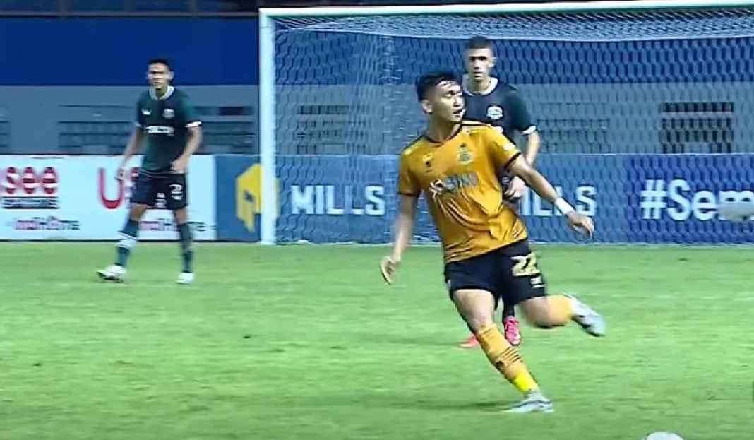 Hasil Bhayangkara FC vs Persikabo 1973 Hasil Bhayangkara FC vs Persikabo 1973 di Liga 1: Comeback Dramatis! The Guardian Rampok Kemenangan Laskar Padjajaran