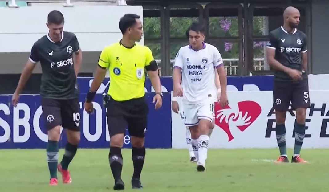 Hasil Persikabo 1973 vs Persita Tangerang Hasil Persikabo 1973 vs Persita Tangerang di Liga 1: Dramatis! Paulo Sitanggang Paksa Laskar Padjajaran Belum Menang 10 Laga Beruntun