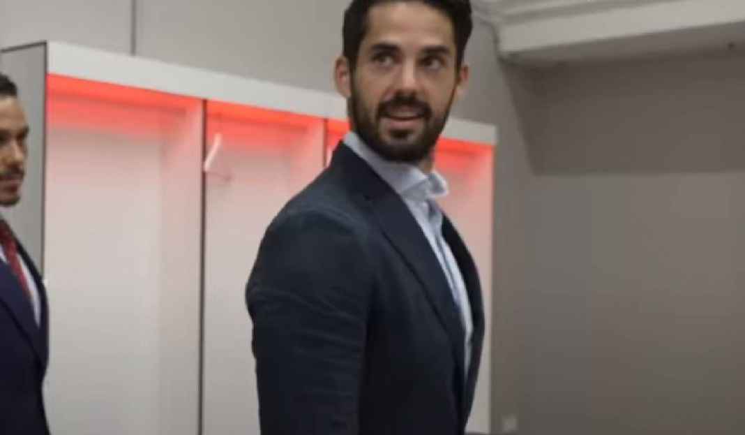 Isco Saat Pertama Kali Masuk Ruang Ganti Pemain Sevilla Dari Raksasa Liga Spanyol, Isco Selangkah Lagi Terdampar di Klub Gurem Turki