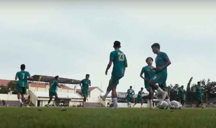Latihan Persebaya Surabaya Jelang Menjamu Borneo FC