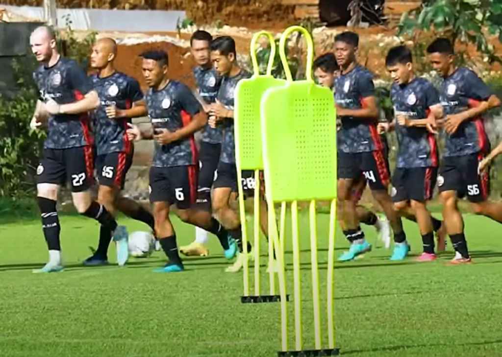 Latihan Persija Jakarta Jelang Menjamu Barito Putera