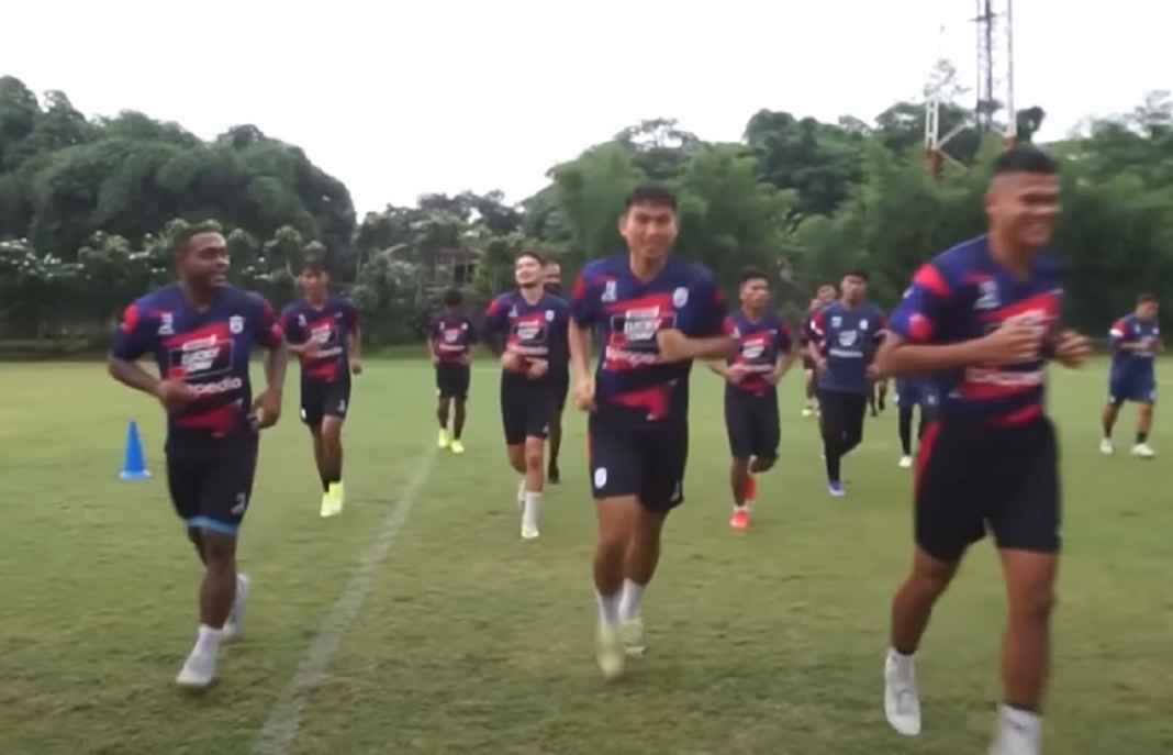 Latihan RANS Nusantara Jelang Menjamu Persib Bandung Latihan RANS Nusantara Jelang Menjamu Persib Bandung