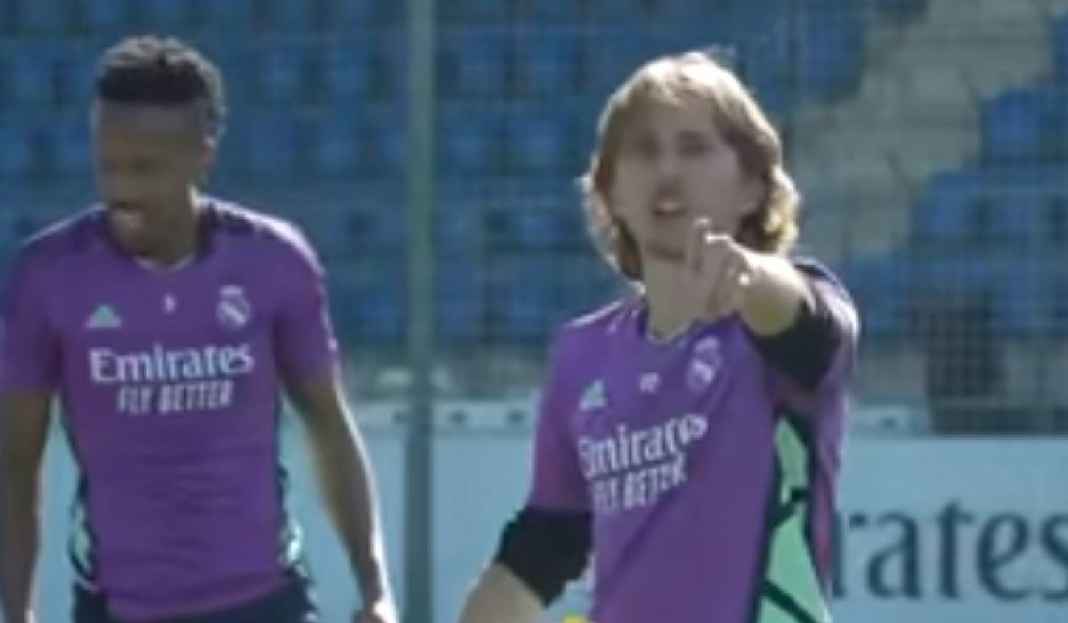 Luka Modric Lagi Latihan di Real Madrid Luka Modric Tolak Hadiah Kontrak Baru dari Real Madrid!