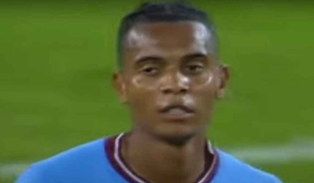 Arsenal di Puncak, Manuel Akanji: Perburuan Gelar Belum Selesai