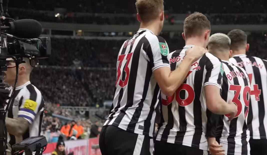 Newcastle United rayakan gol melawan Southampton Prediksi Liga Inggris : Newcastle United Berniat Perpanjang 15 Laga Tanpa Kekalahan